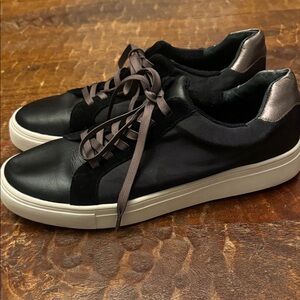 Sanctuary Black Camo Low-Top Sneakers , Size 9.5
